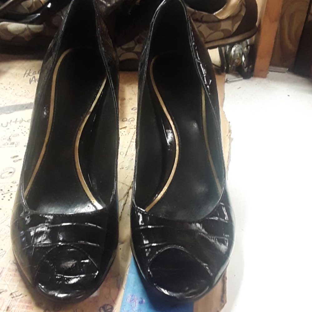 Womens Lauren by Ralph Lauren peep toe heels